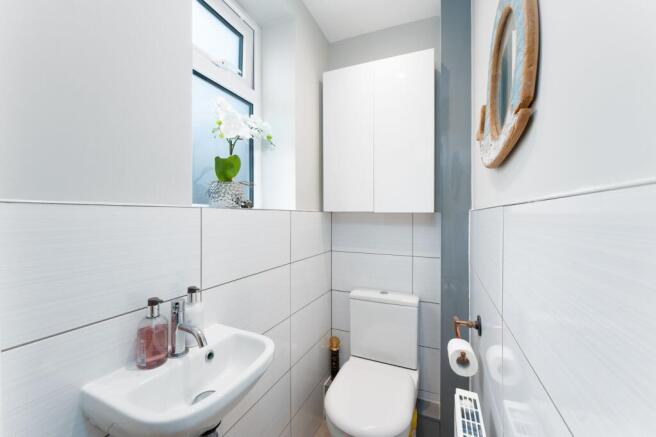 2 bed Semi-Detached for sale Image 6