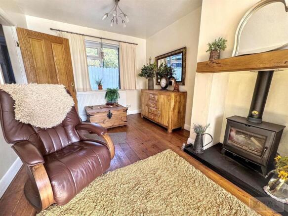 Lancaster Avenue, Leek photo 4