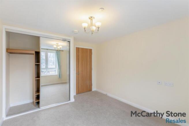 1 bed Flat for sale Image 10