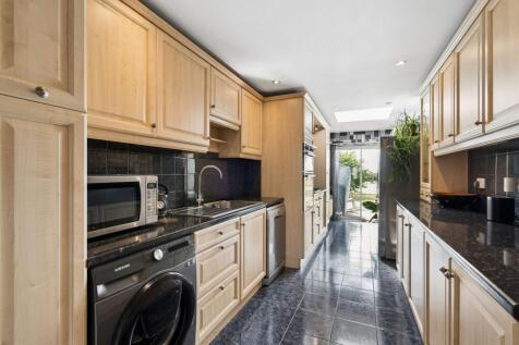 Heath End Road, Flackwell Heath, HP10