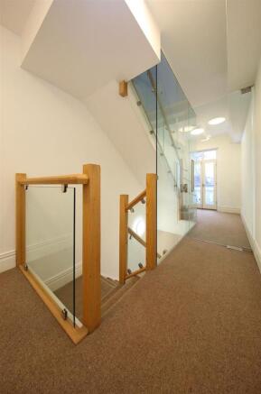 11 Vicarage Mews 213