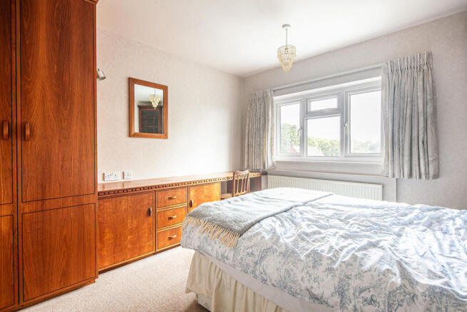 4 bed Semi-Detached for sale Image 8