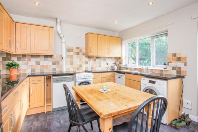 Kitchen/Breakfast