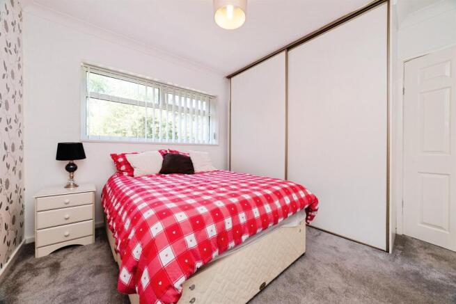 2 bed Semi-Detached for sale Image 12