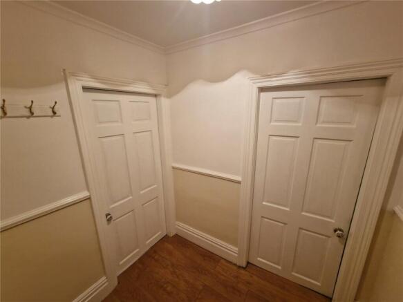 1 bed Apartment to rent Image 6