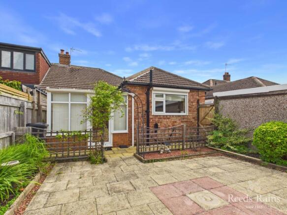 2 bed Bungalow for sale Image 11