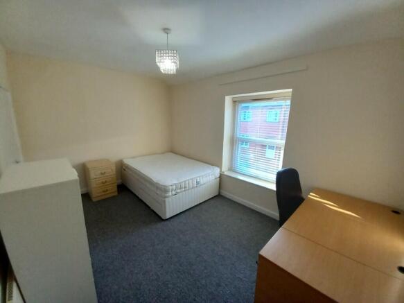 BEDROOM 2
