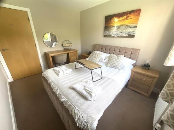 1 bed Apartment to rent Image 4