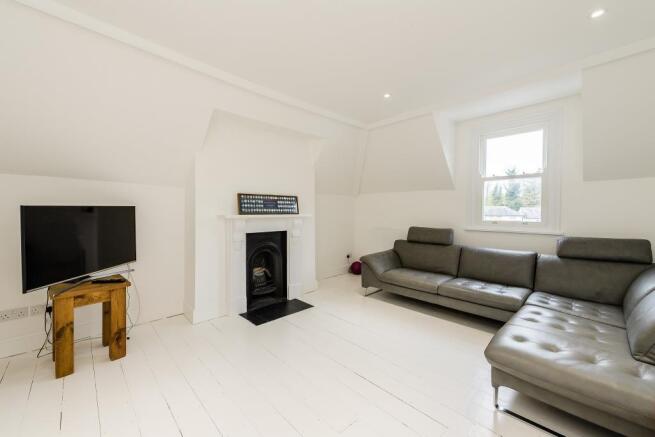8272478-interior02-800-web.jpg