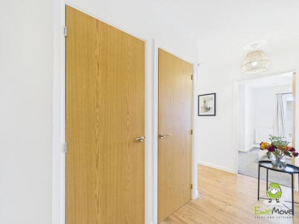 EweMove Estate Agents Basingstoke - Leander Court 