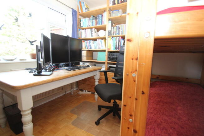 Photo 10