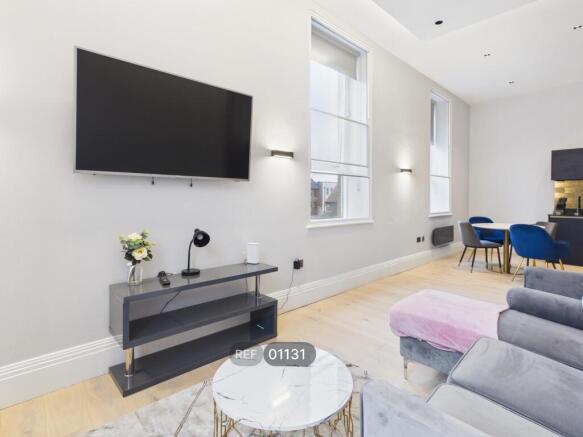 2 bed Apartment to rent Image 9