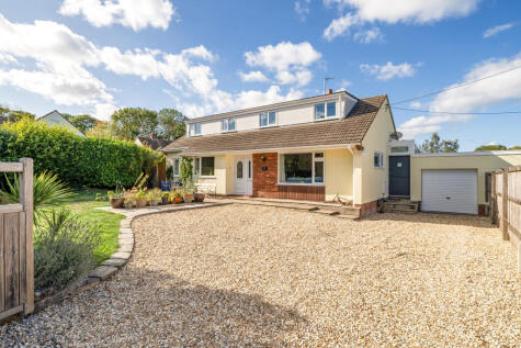 New Road, Trull