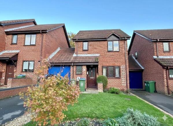3-bed detached on Argosy Close, Warsash, £340,000