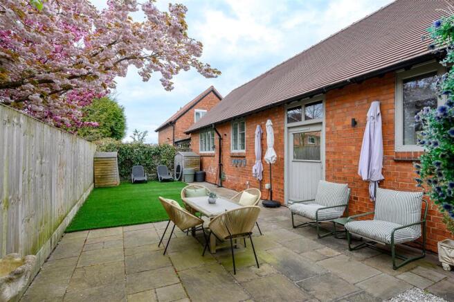 3 bed Barn Conversion for sale Image 3