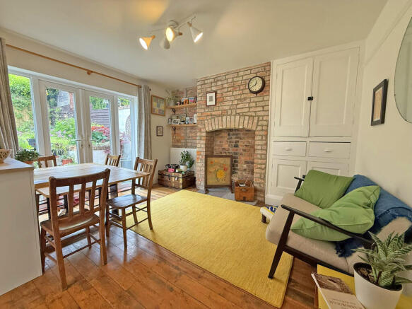 3 bed Semi-Detached for sale Image 6