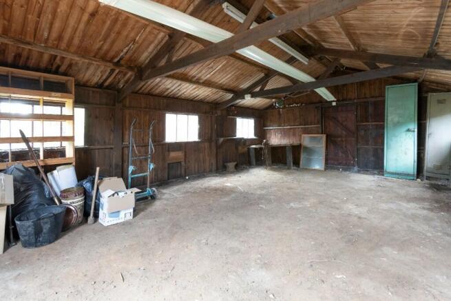 Garage/Workshop