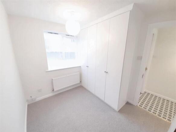 Ground-floor bedroom 3