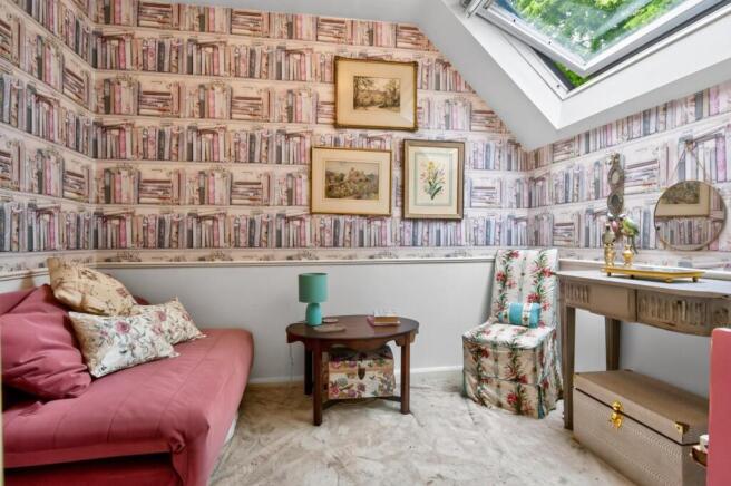 2 bed House for sale Image 8