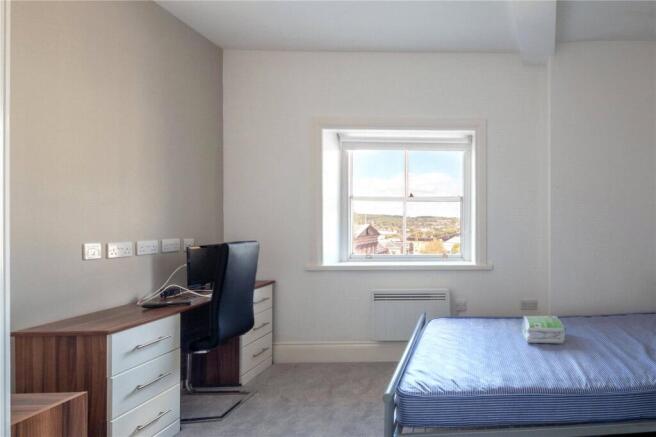1 bed Apartment to rent Image 7