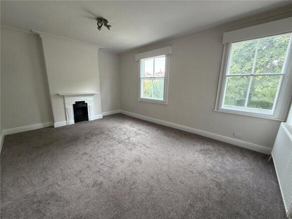 4 bed Terraced for sale Image 5