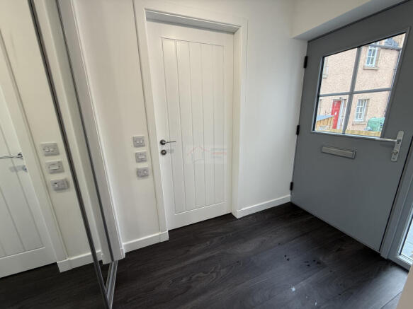 Entrance Hallway.JPG