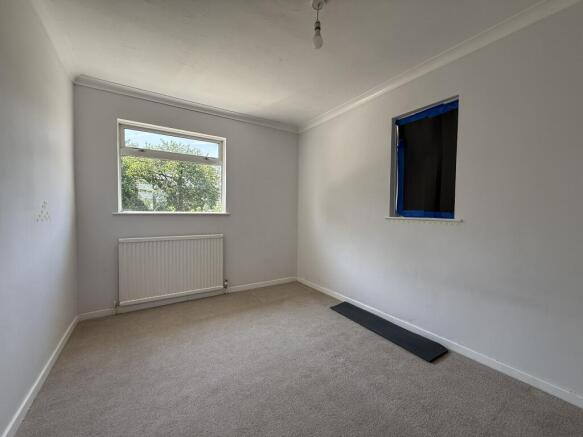 3 bed Semi-Detached to rent Image 4