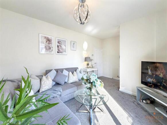 3 bed Terraced for sale Image 4
