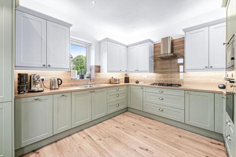 Moorland Road, Harrogate, HG2