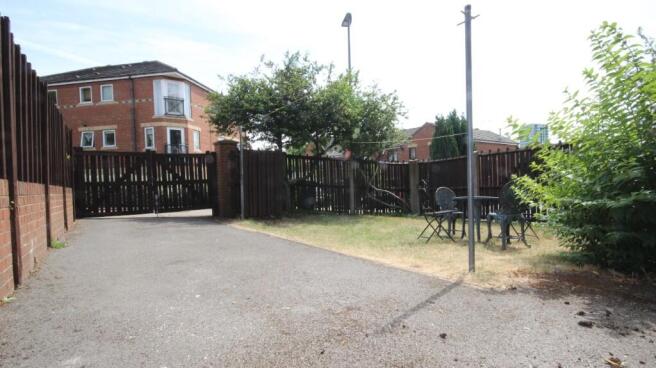 Back Garden/Drive