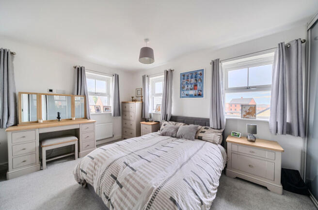 2 bed House for sale Image 8