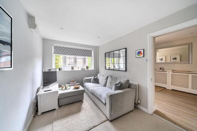 Hillcrest Gardens, Finchley, N3 photo 4