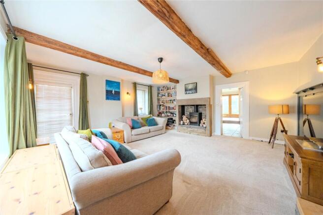 4 bed Detached for sale Image 9