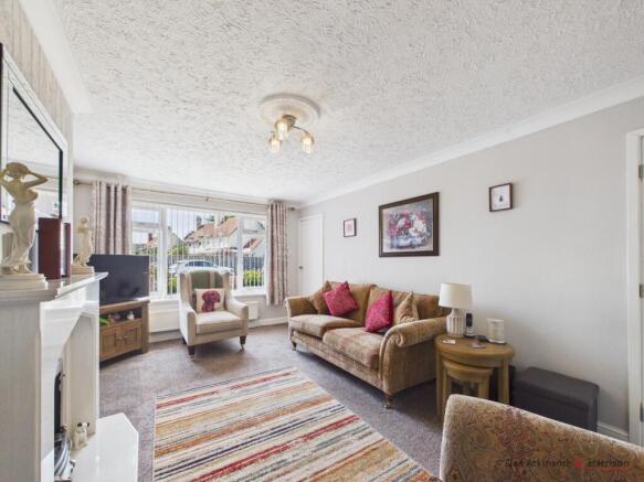 2 bed Semi-Detached Bungalow for sale Image 5