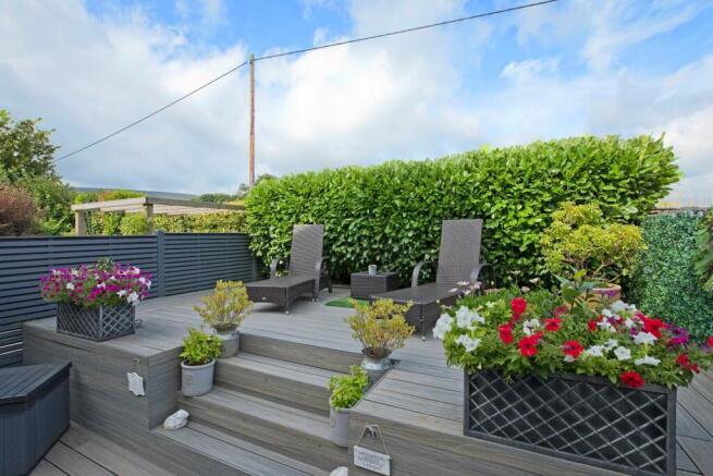 4 bed House for sale Image 10