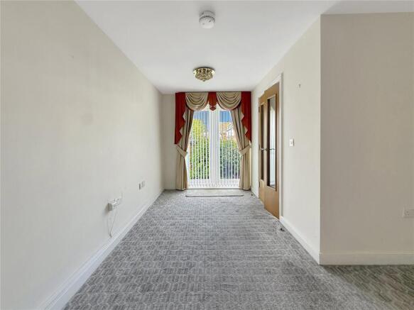 1 bed Flat for sale Image 5