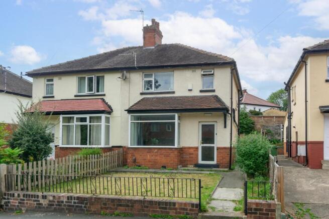 4 bed House to rent Image 12