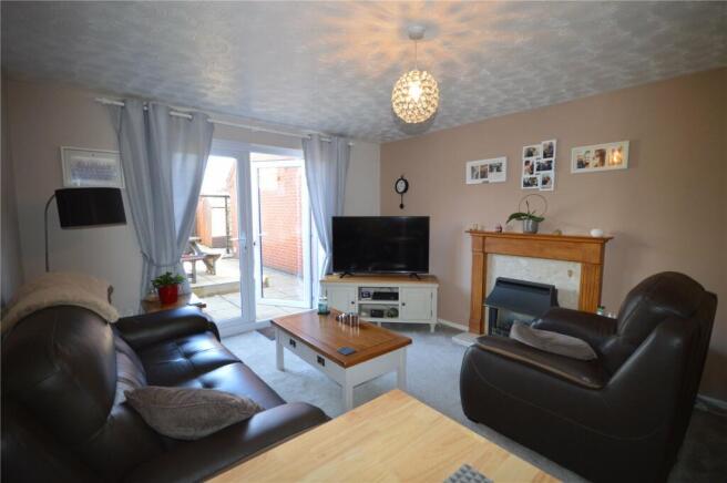 Lounge/Dining Room