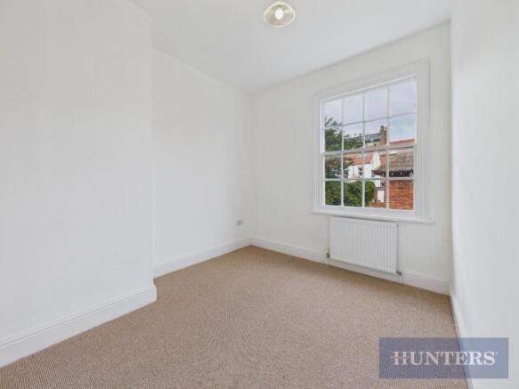 5 bed Terraced for sale Image 9