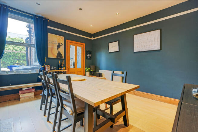 3 bed Terraced for sale Image 6