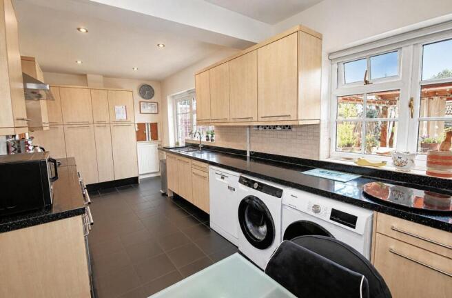 Kitchen/Breakfast Room