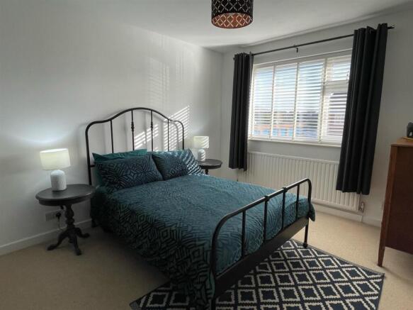 bedroom..jpg