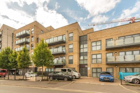 North Drive, Hounslow, TW3 1AH, Hounslow, TW3