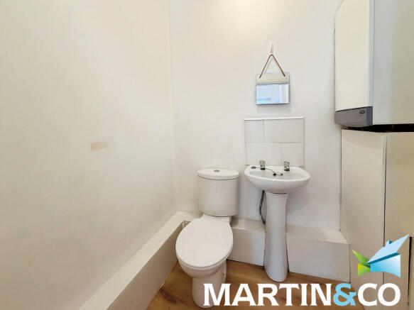 2 bed Terraced for sale Image 8