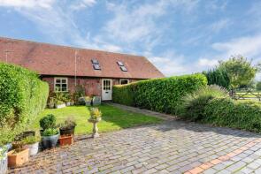 37 Galloway Barn, New Road, Wilstone, Tring HP23 4NZ