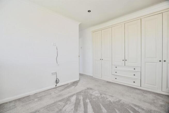 3 bed Semi-Detached for sale Image 11