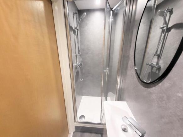 Shower room 