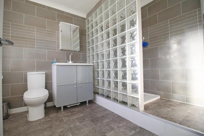 bed 1 en-suite