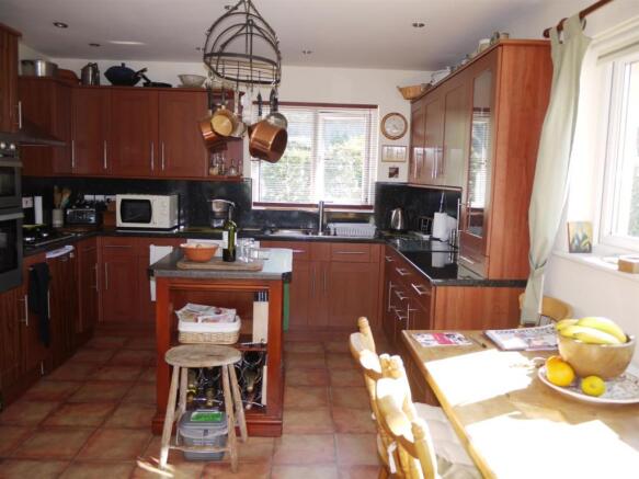 KITCHEN/DINER