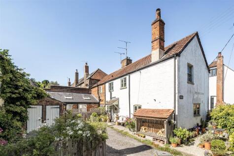 Parsonage Lane, Market Lavington, Devizes